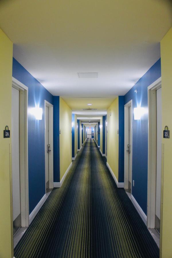 Days By Wyndham Hotel